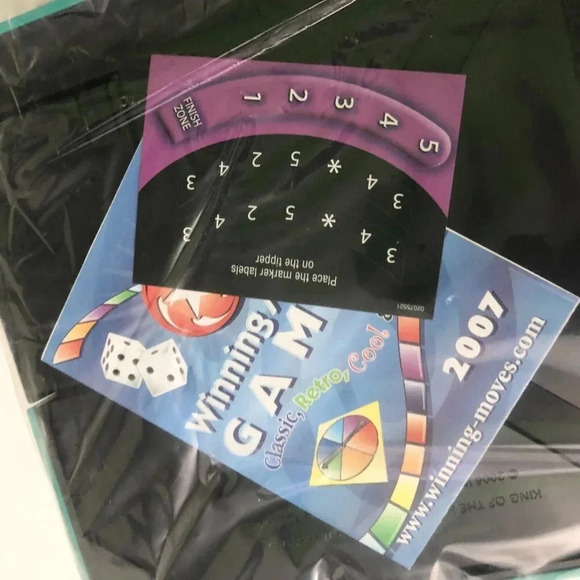 2006 King of the Hill Marble  Board Game Winning Moves Games Damaged Box - Picture 5 of 16